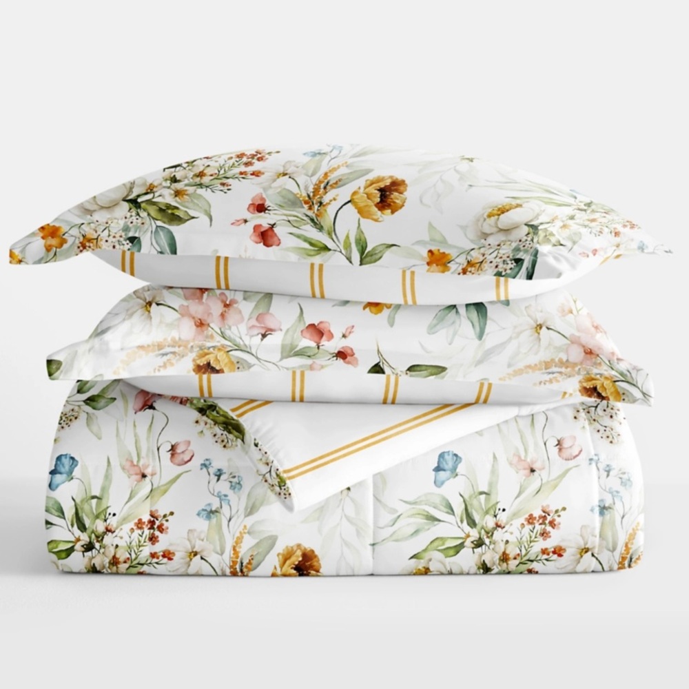 iEnjoy Home Reversible Full/Queen Comforter Set